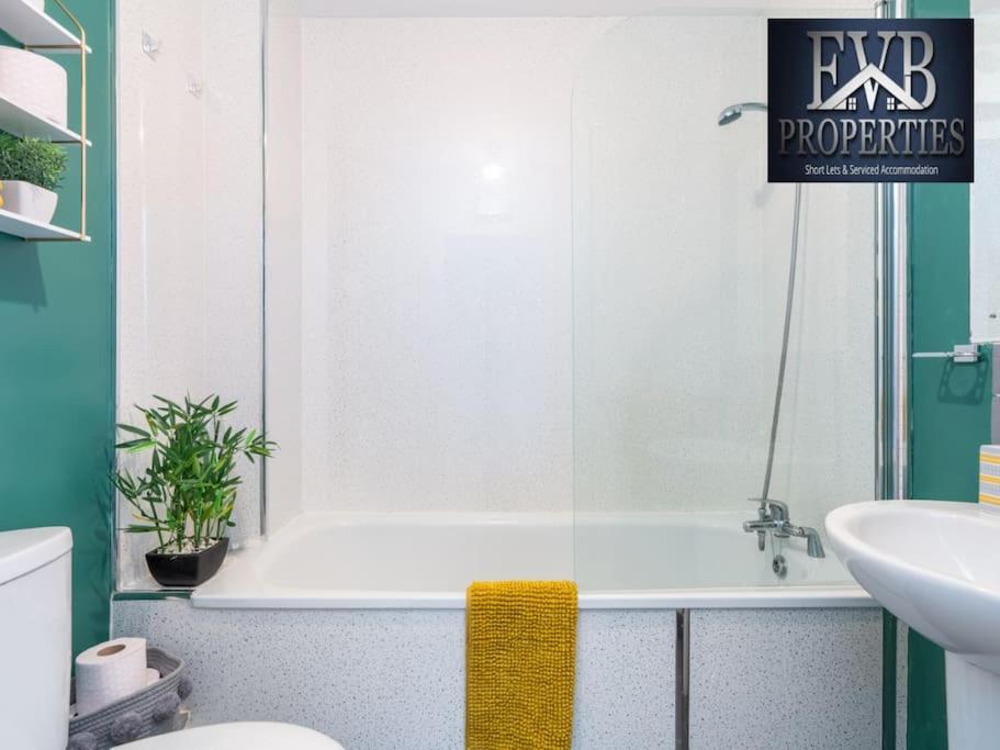 Charming Cosy Getaway Ideal For Leisure & Business Southampton Luaran gambar