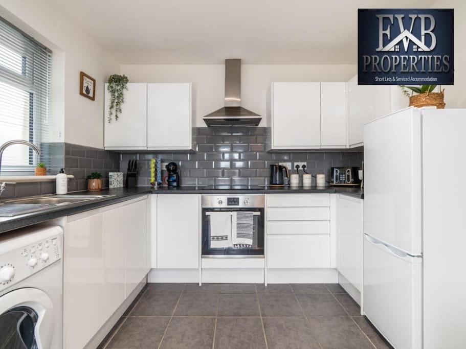 Charming Cosy Getaway Ideal For Leisure & Business Southampton Luaran gambar